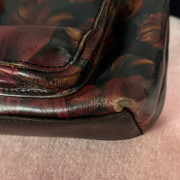 Patricia Nash Kirby East West Floral Leather Crossbody Bag - Picture 9 of 10